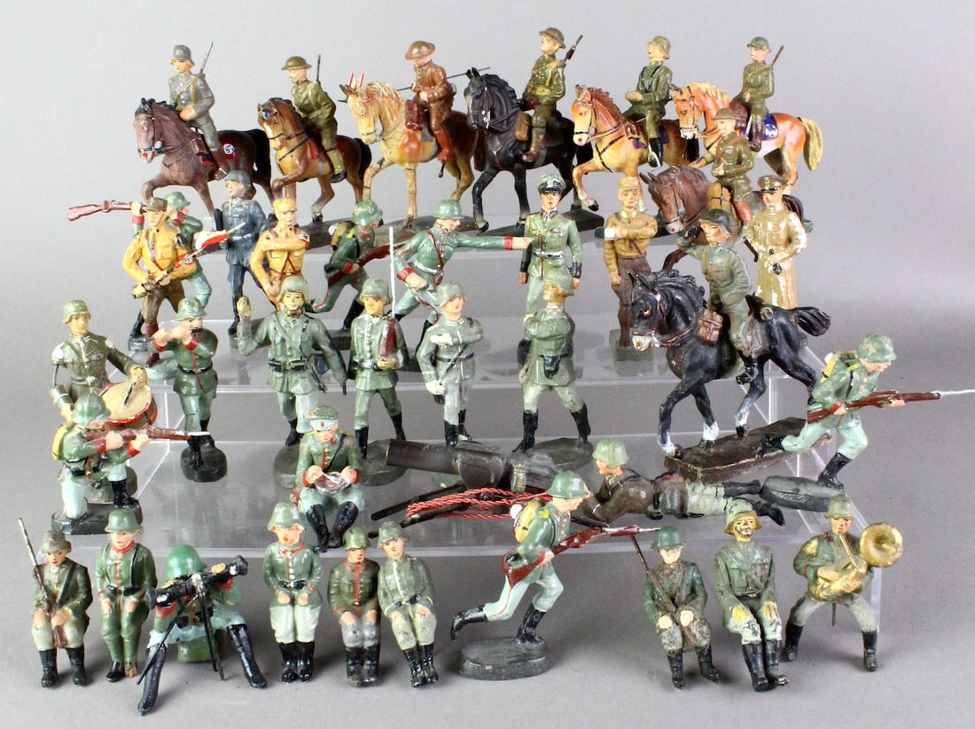 Large Lot Elastolin Soldiers & Horses (1 of 3)