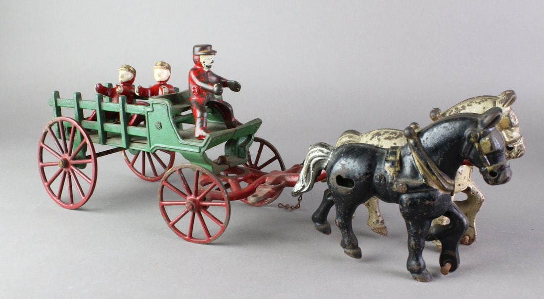 Kenton Cast Iron Horse Drawn Stake Wagon (1 of 3)