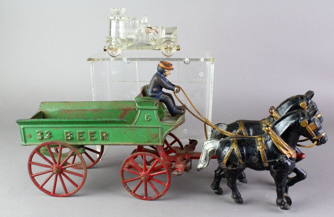 Kenton Cast Iron Beer Wagon & Glass Fire Pumper (1 of 5)