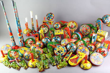 Huge Lot of 1950s US Metal Toy Tin Noisemakers: Warehouse find of 77 US Metal Toys New Year's etc. Noisemakers. Tin litho with Minstrel figures, dancers, tuxedo party revelers, clowns etc. Various sizes, horns, ratchet noise, and many loud frog cli