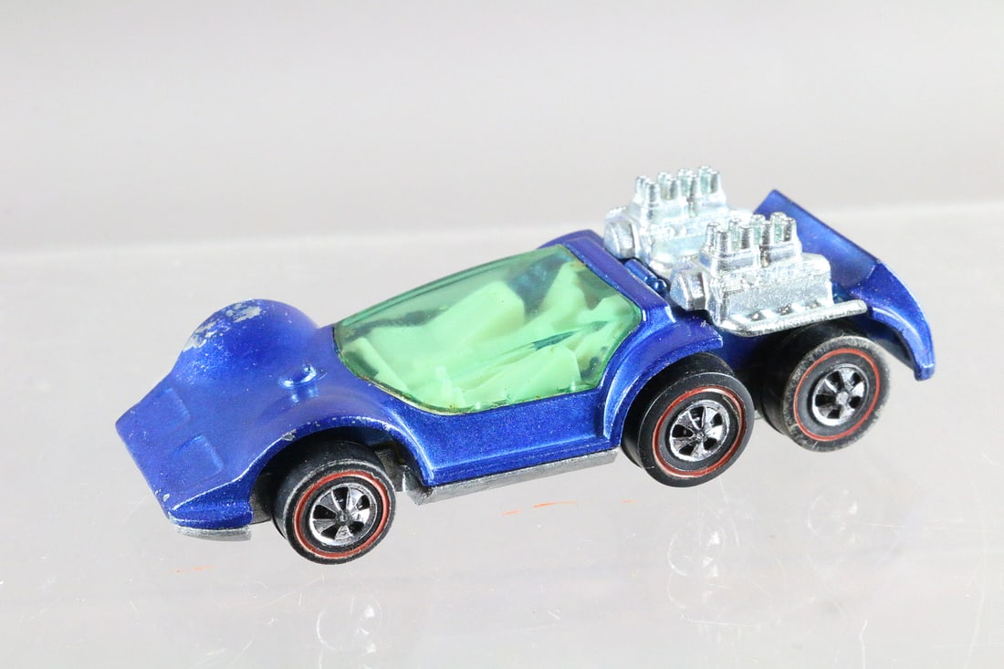 Hot Wheel Redline Six Shooter (1 of 4)