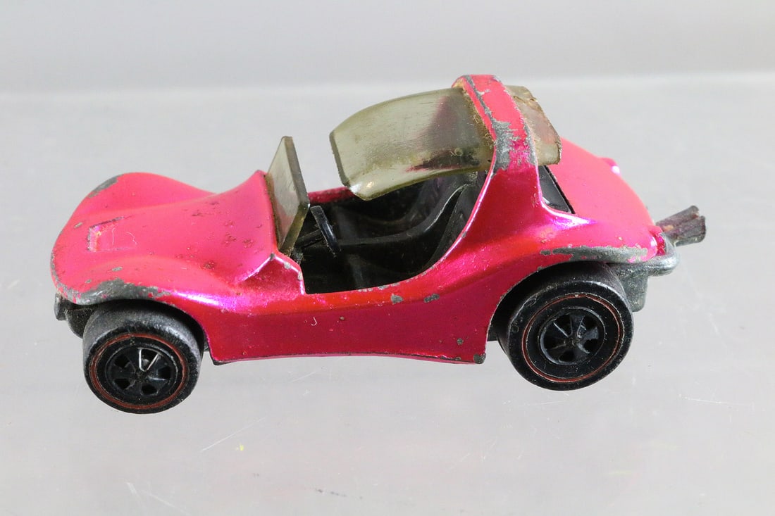 Hot Wheel Redline Sand Crab Hot Pink (1 of 4)