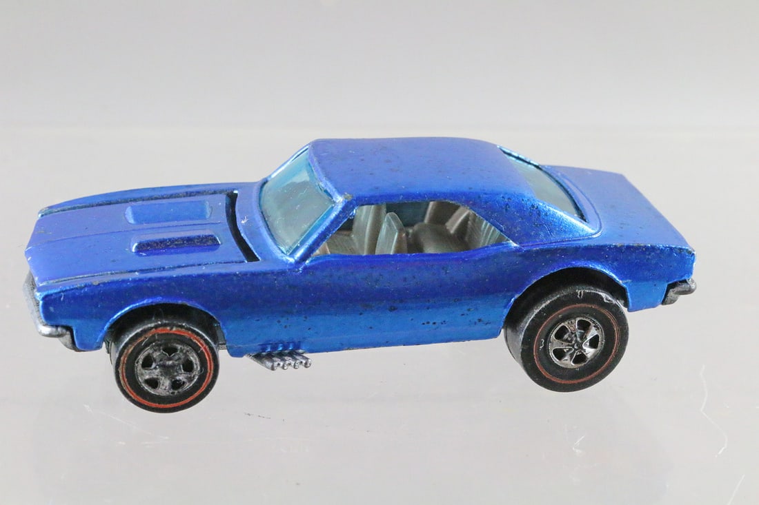 Hot Wheels Redline Custom Camaro (1 of 7)