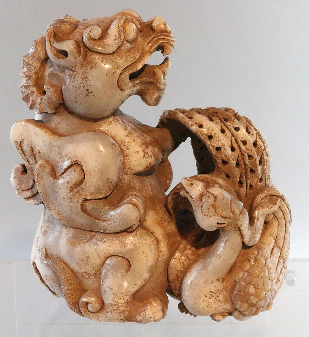 Chinese White Jade Bear w Phoenix (1 of 7)