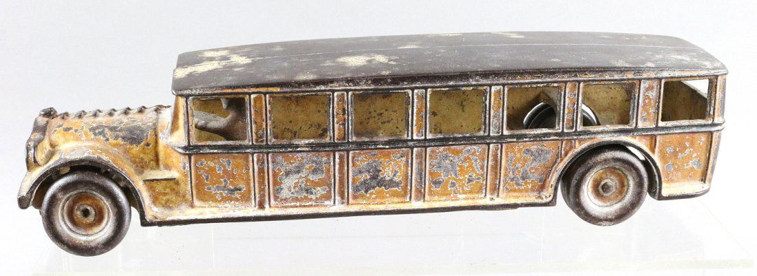 Arcade Fageol Cast Iron Bus (1 of 4)