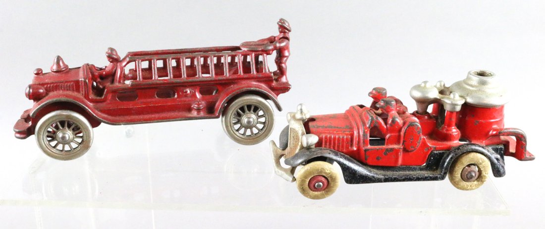 Hubley & AC Williams Fire pumper and Ladder Truck Lot Cast Iron (1 of 3)