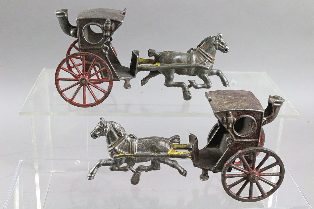 Two Hubley Cast Iron Horse Drawn Hansom Cabs: Cast Iron Hansom Cab Lot, 8 inches