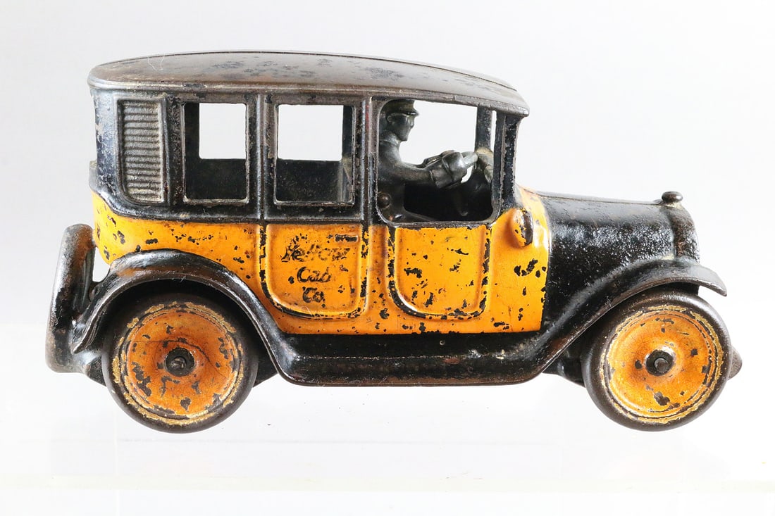 Arcade Taxi & Driver Cast Iron: Arcade Taxi & Driver Cast Iron 9 inches