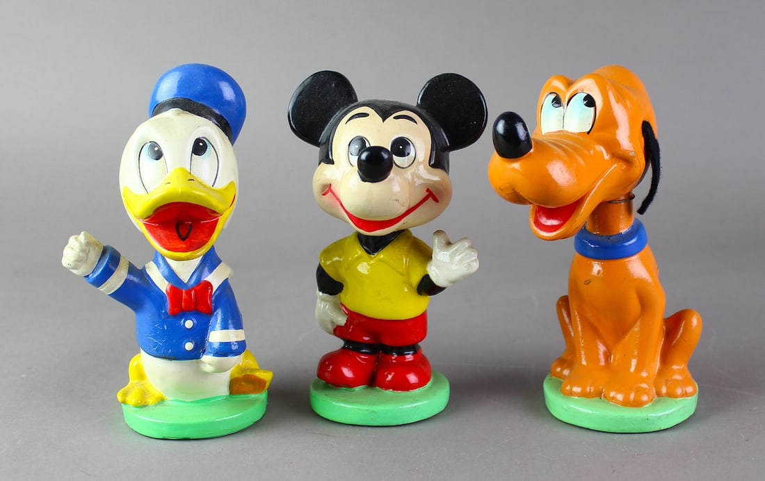 1960 Disney Donald Duck Mickey Mouse & Pluto Nodders: 1960 Disney Donald Duck Mickey Mouse & Pluto Nodders. Japan Disney productions Composition Nodders.