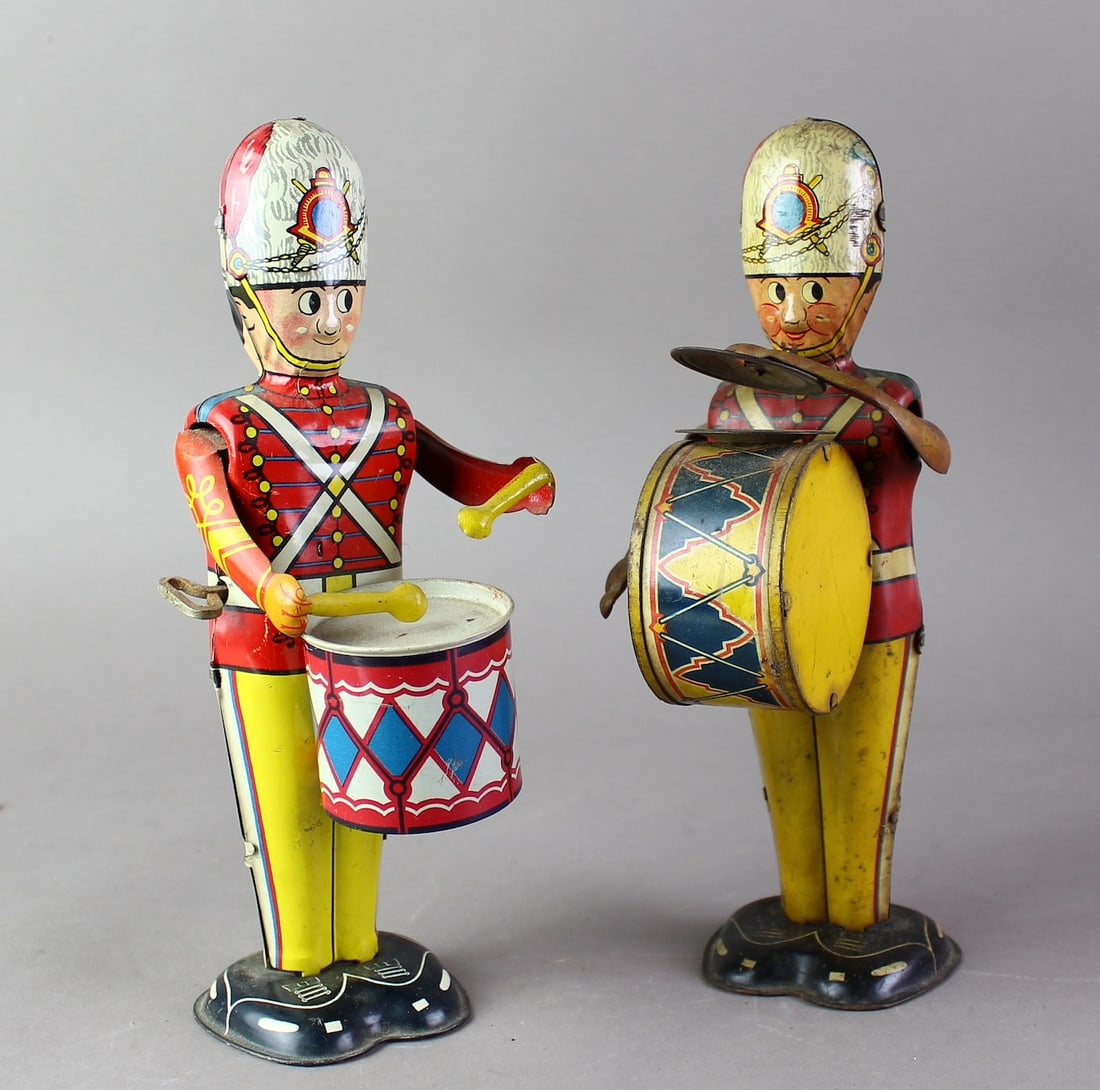 Marx Tin Drummers: Marx Tin Drummers, one overwound.