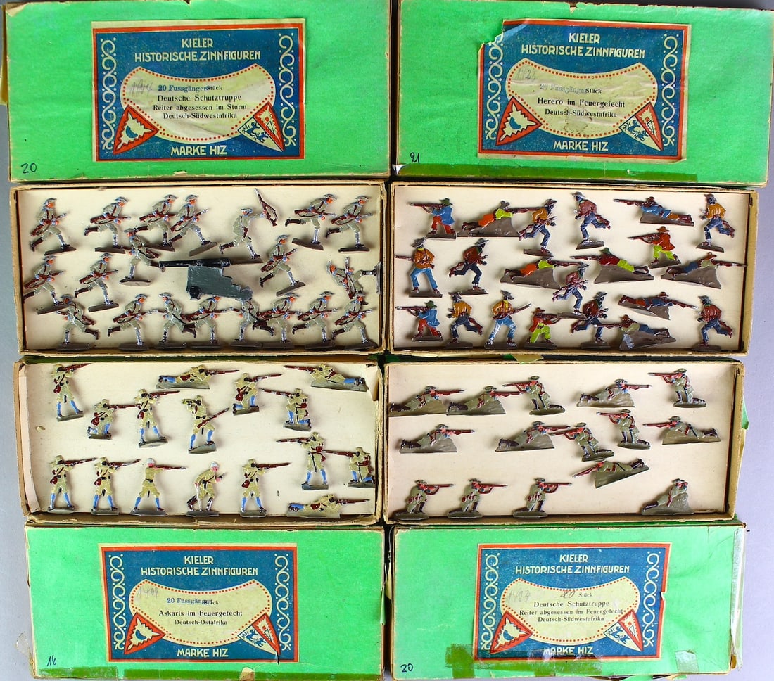 4 Kieler German Tin Soldier Flats in Box South Africa: 4 Large Box Kieler German/Dutch Tin Soldier Flats in Box- 76 soldiers in large boxes. Translating: German agression in South-West Africa. Includes African native armed fighters/heros in German firefig