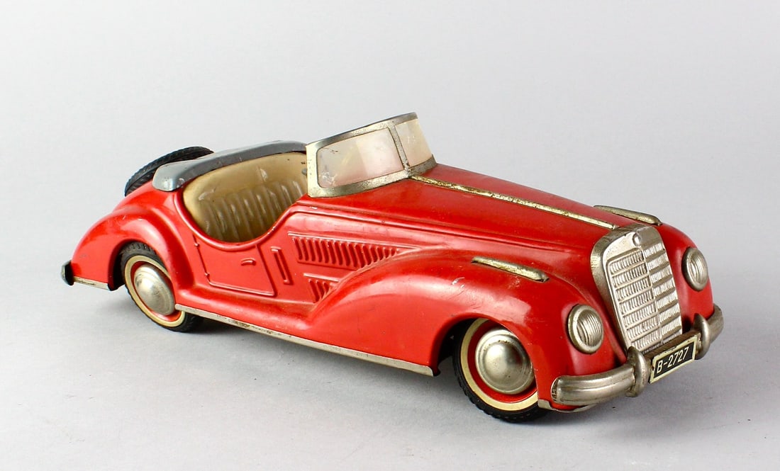 Distler German Tin Wind Up Mercedes Car (1 of 3)