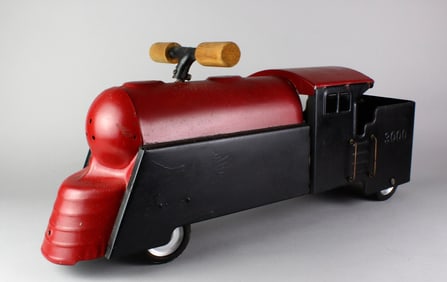 Marx Streamlined Deco Ride On Train Engine