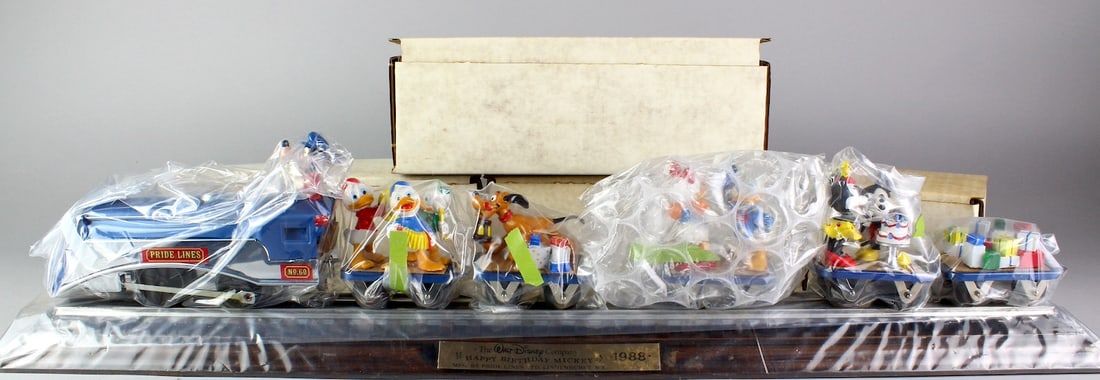 Mint Pride Lines Disney Train Set Never Opened! (1 of 4)