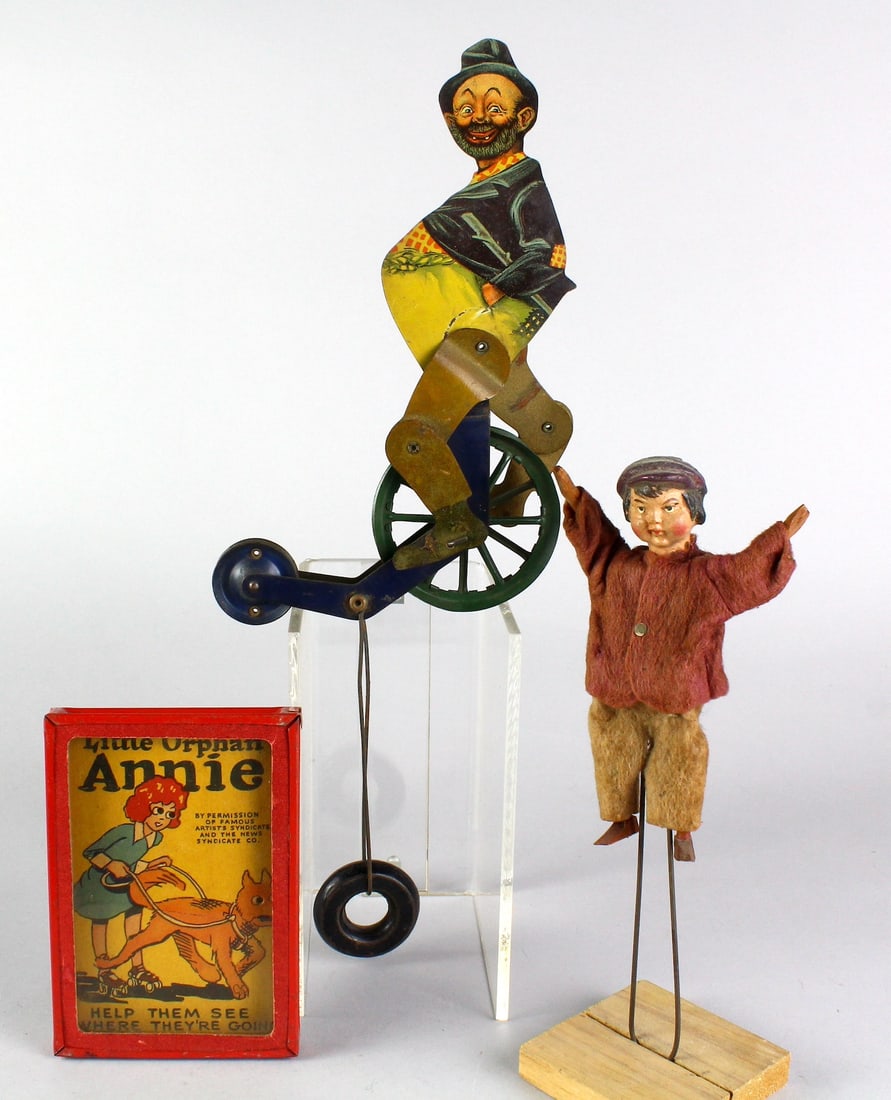 Tin Toy Balancing Bum, Annie Skill Game, German (1 of 3)