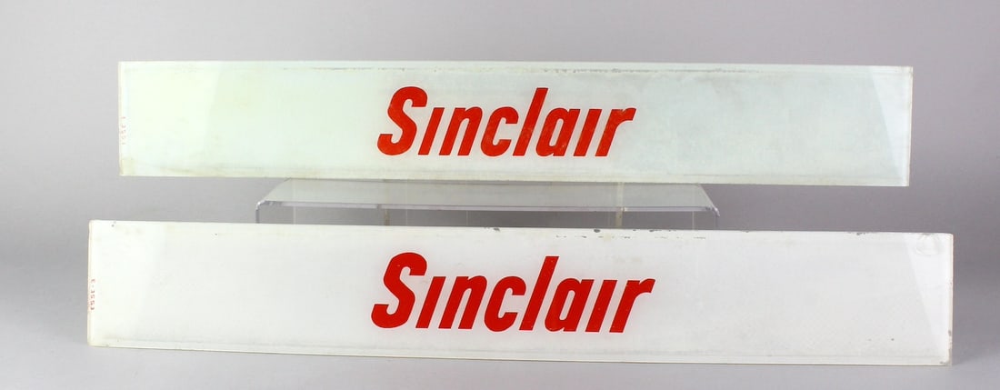 Pair Of Sinclair Gasoline Glass Pump Inserts (1 of 2)