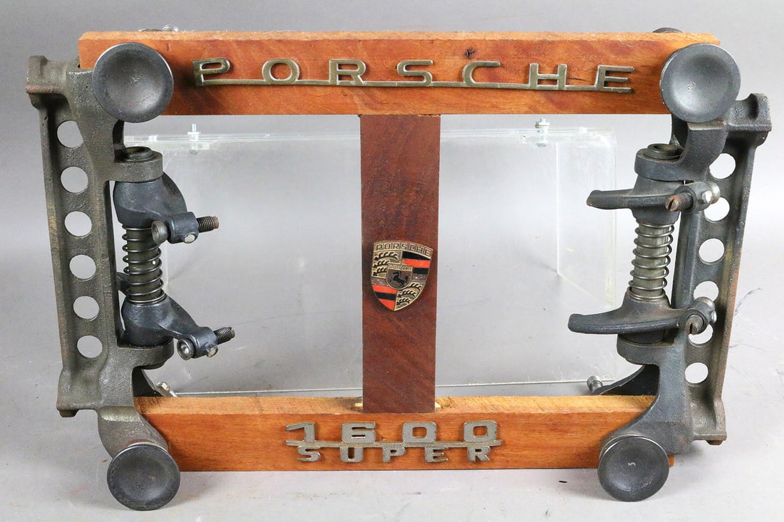Porsche 1600 Super Cam Shaft Display (1 of 3)
