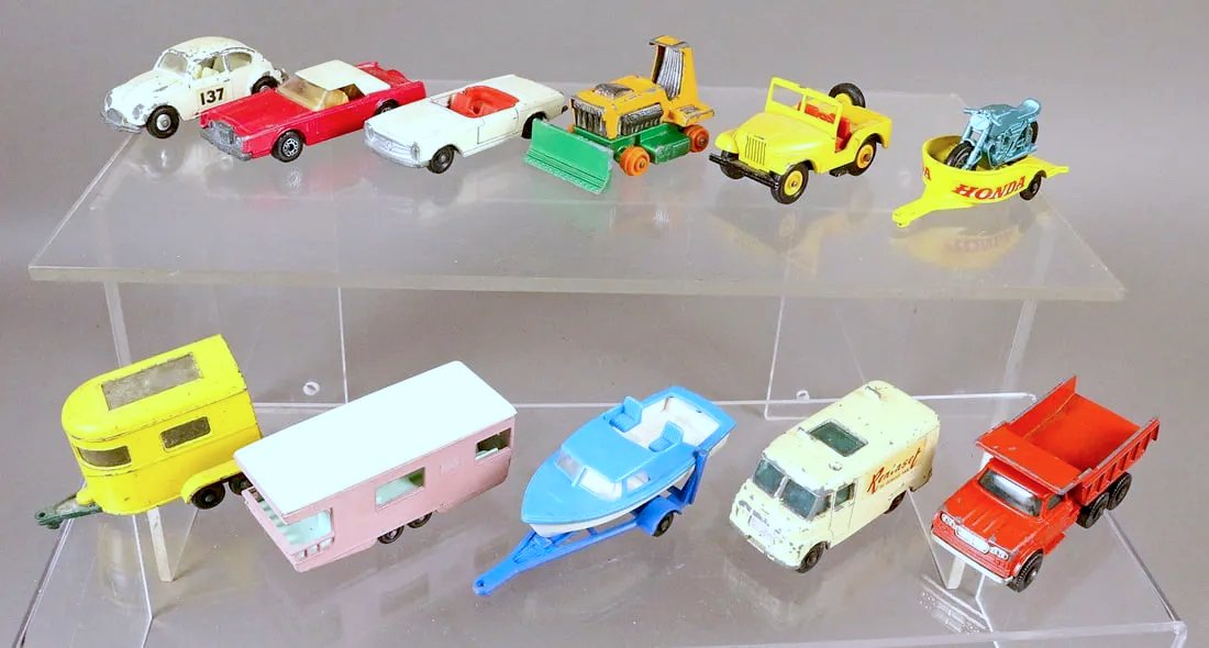 Matchbox Lot Cars & Trucks (1 of 2)