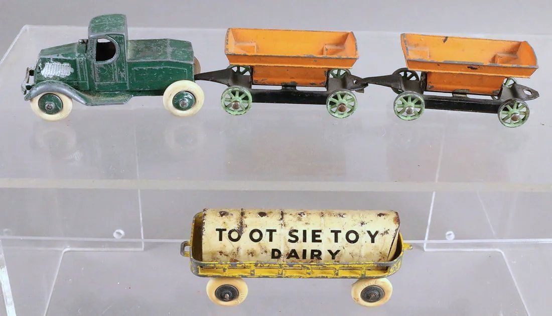 Tootsietoy Tractor Trailer Lot (1 of 2)