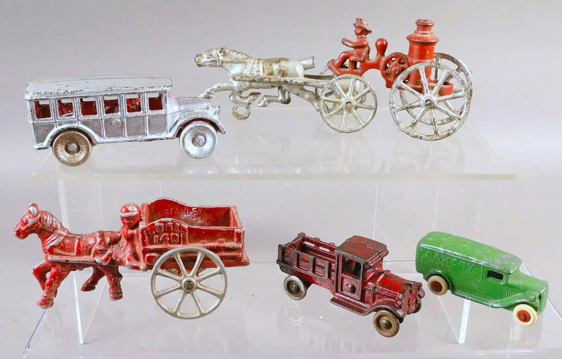Cast Iron Trucks and Horse Drawn Lot with Bakery Van: Cast Iron Trucks and Stanley Horse Drawn Lot, 5 total, 3, 4, 5, 6 inches. Bus repainted.
