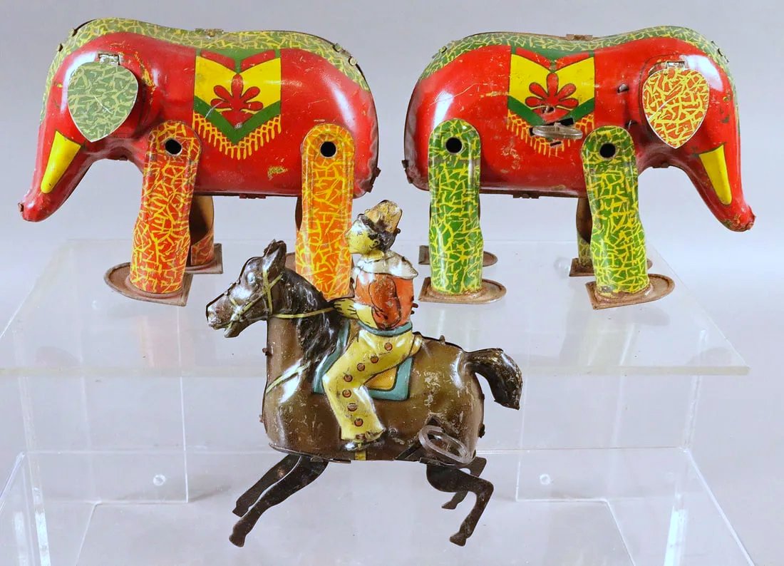 Lindstrom Tin Elephant Wind Up Toys & German Tin (1 of 2)
