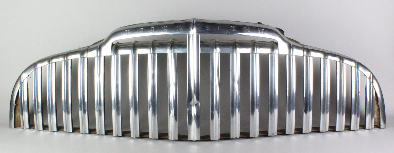 1949 Buick Eight Chrome Grille Original (1 of 5)