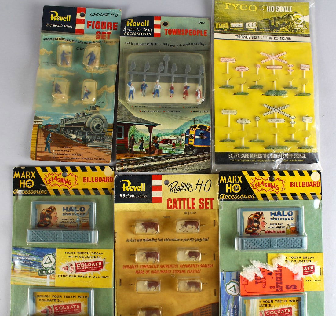Mint in Package Marx, Revel, Tyco HO Signs & Figures: Mint in Package Marx, Revel, Tyco HO Signs & Figures. Never opened mint train accessories.