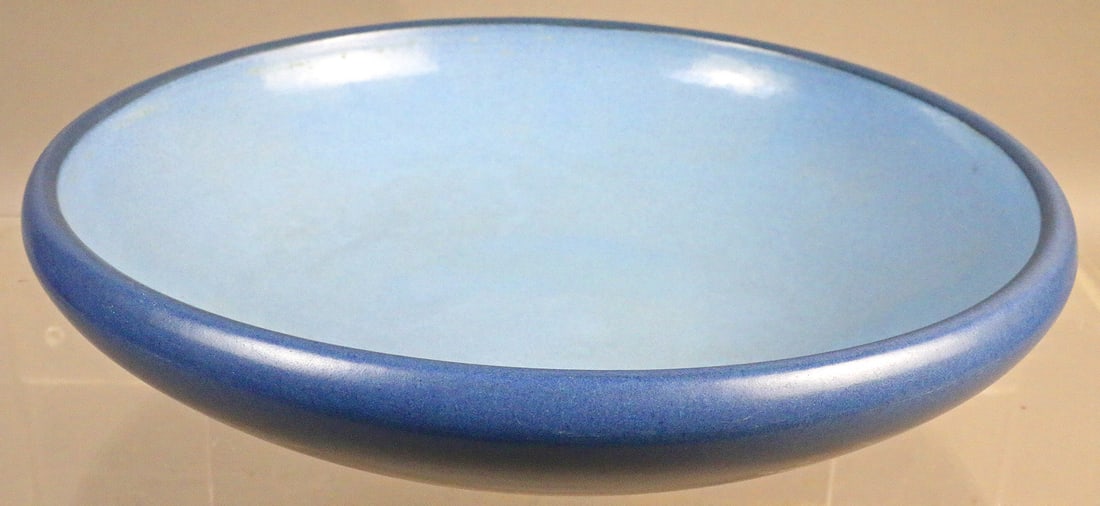 Marblehead Pottery Bowl (1 of 3)