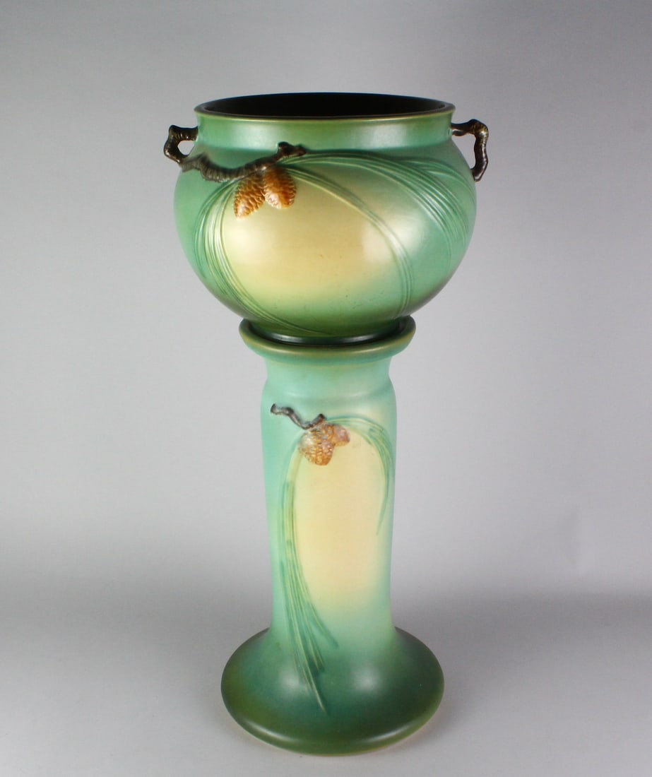 Roseville Pinecone Green Jardiniere and Pedestal (1 of 6)