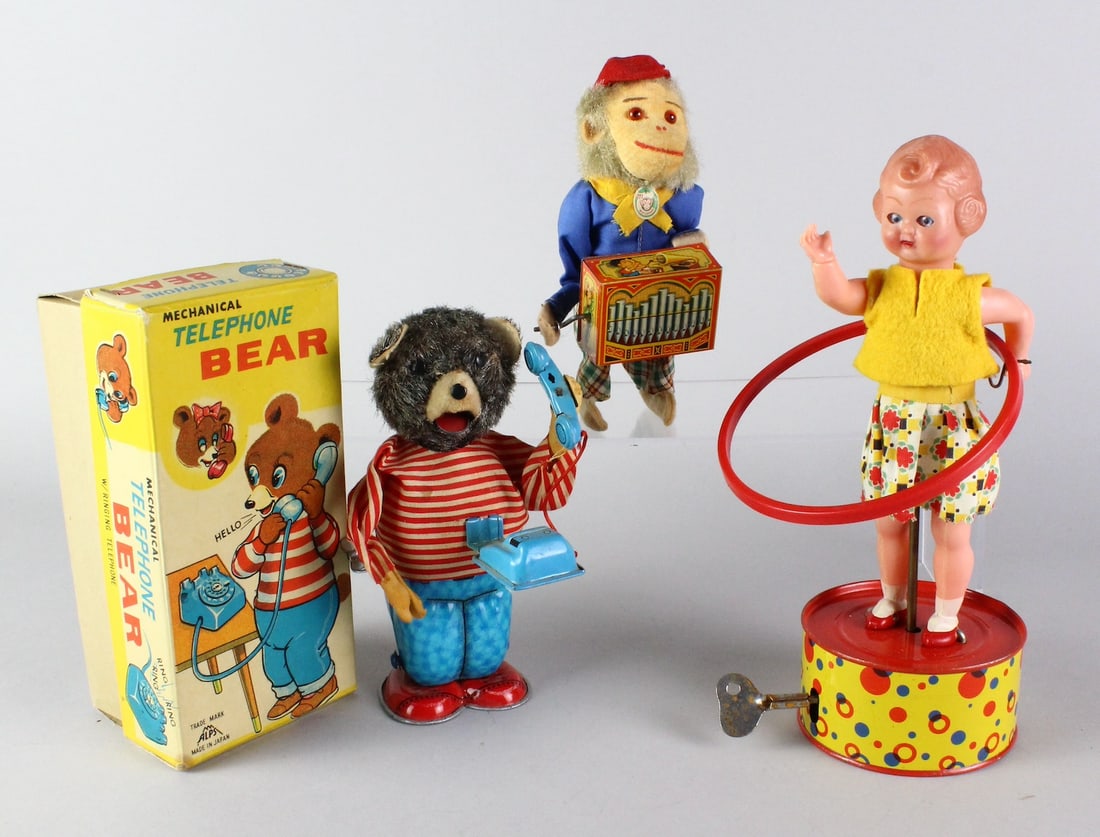 Japan TIn Wind-Ups & Mint Telephone Bear in Box (1 of 4)