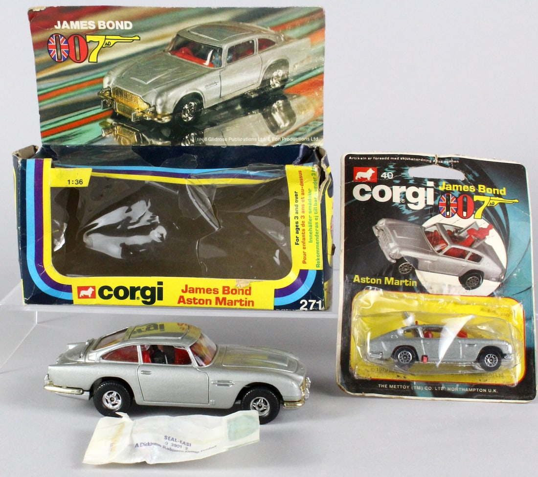 Corgi James Bond Aston Martin & Corgi Junior MIP! (1 of 5)