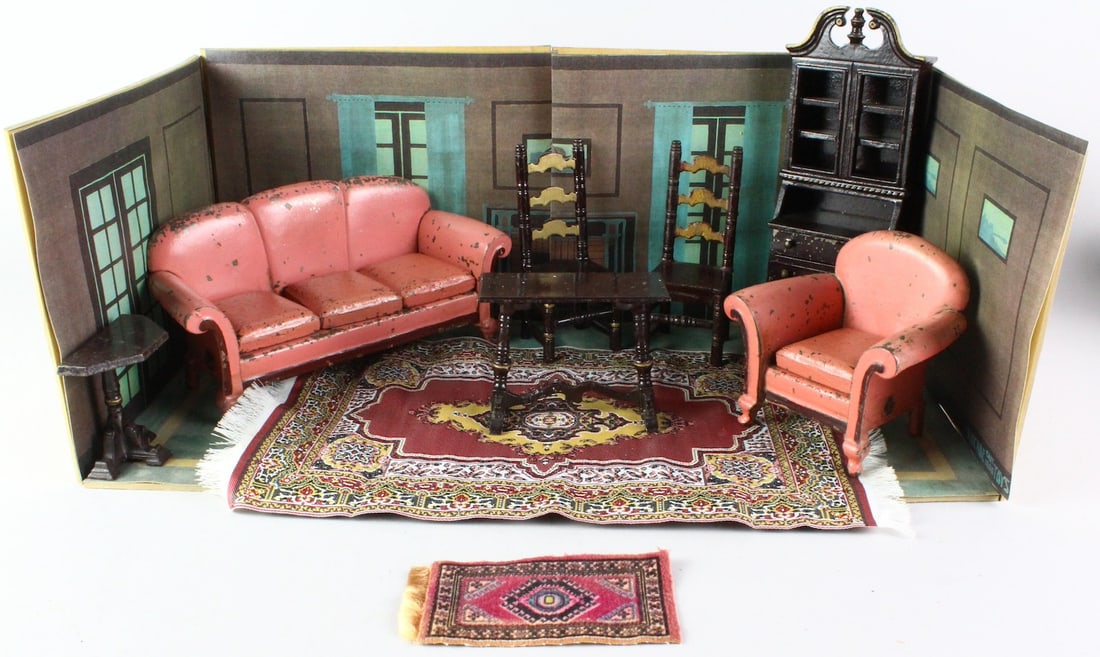 Arcade Parlor Setting with Furniture (1 of 4)