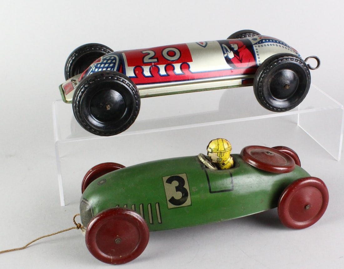 2 Fine Tin Race Cars Ellenee, Strauss? (1 of 5)
