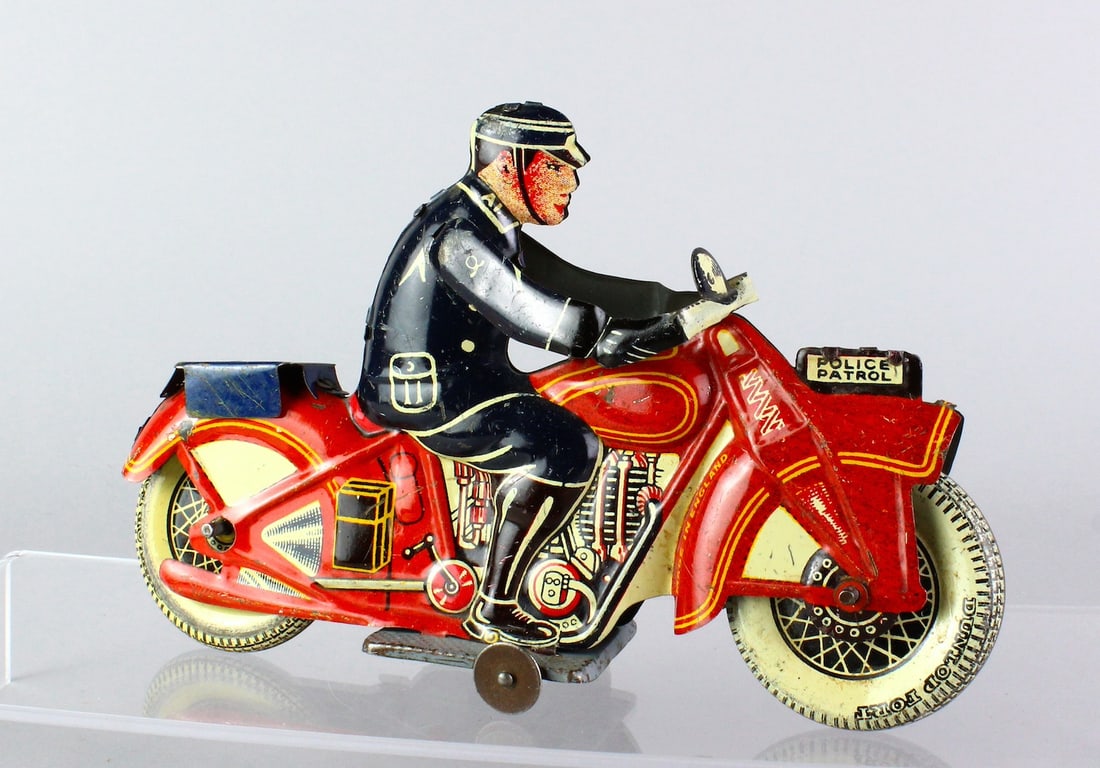 1930s Mettoy Police Patrol Motorcycle Wind Up (1 of 4)
