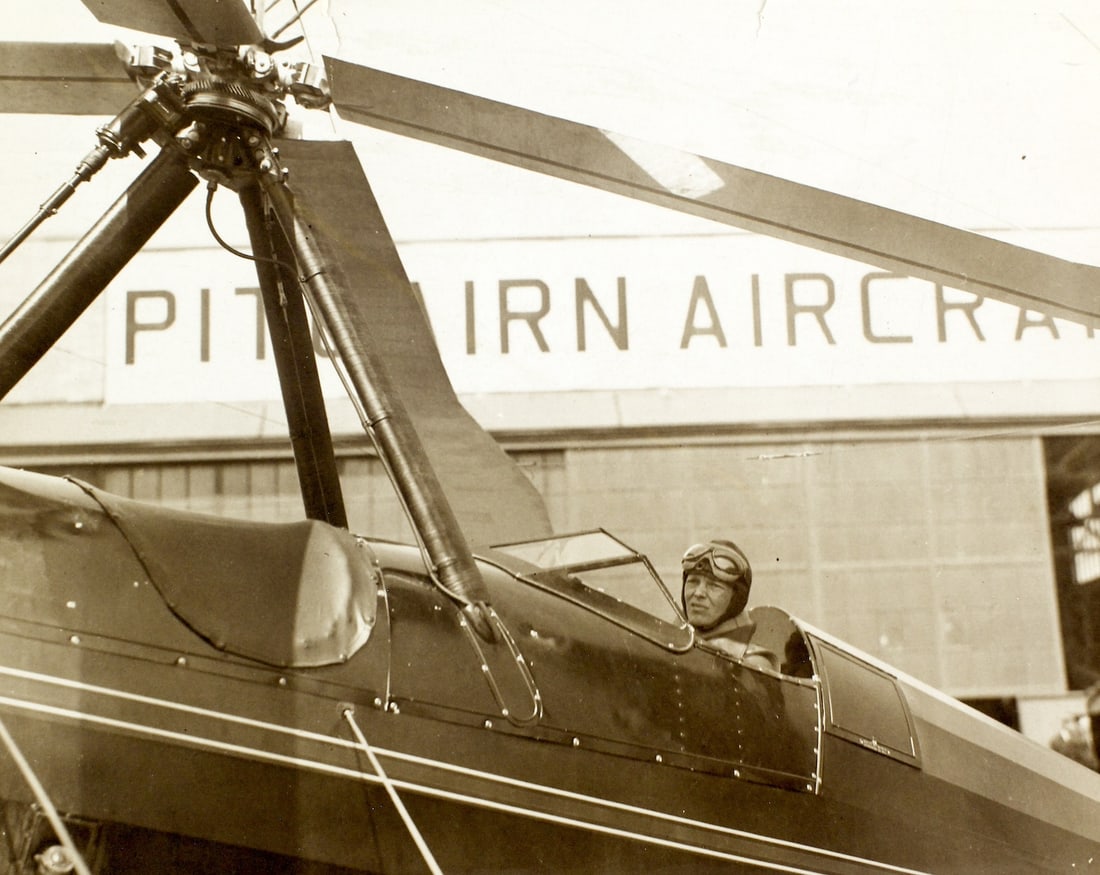 1931 Amelia Earhart Press Photos Philadelphia Inquirer: Original 1931 published Amelia Earhart Press Photos by Acme and the Philadelphia Inquirer, stamped on back from archives and published in early and later 1962-1976 editions. Amelial Earhart is shown i