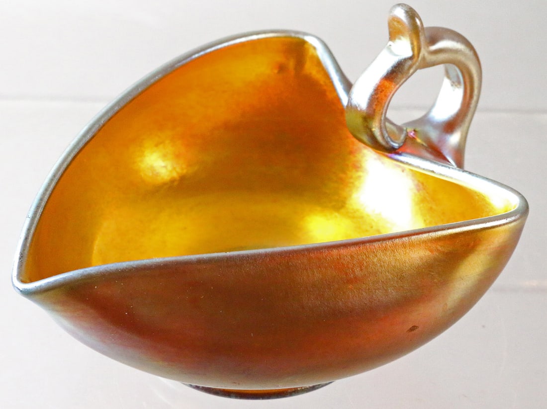 Tiffany Favrile Tulip Vase (1 of 2)