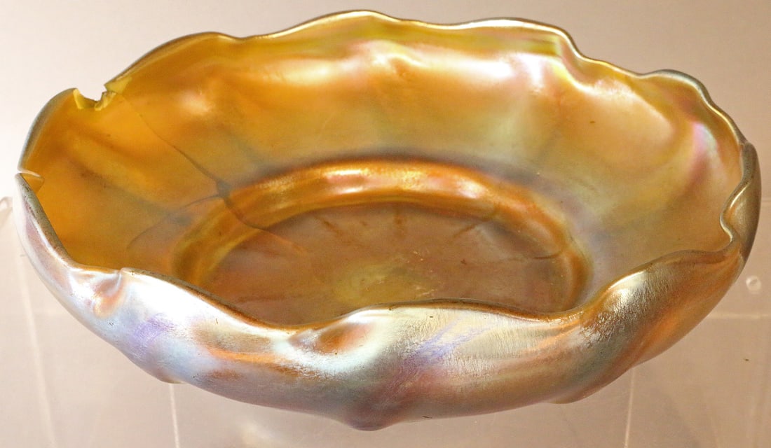 Tiffany Favrile Bowl Marked: Tiffany Favrile Bowl Marked9w x 2 1/2 h, chip, stable crack