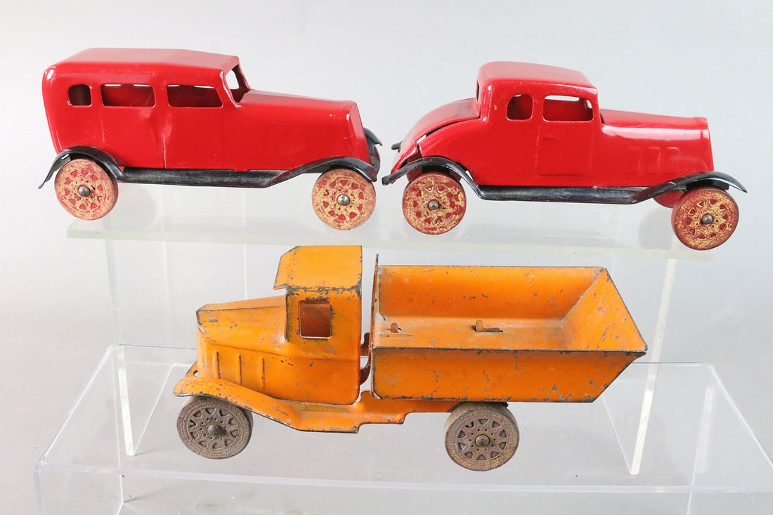 Early Wyandotte Car Truck Lot (1 of 2)