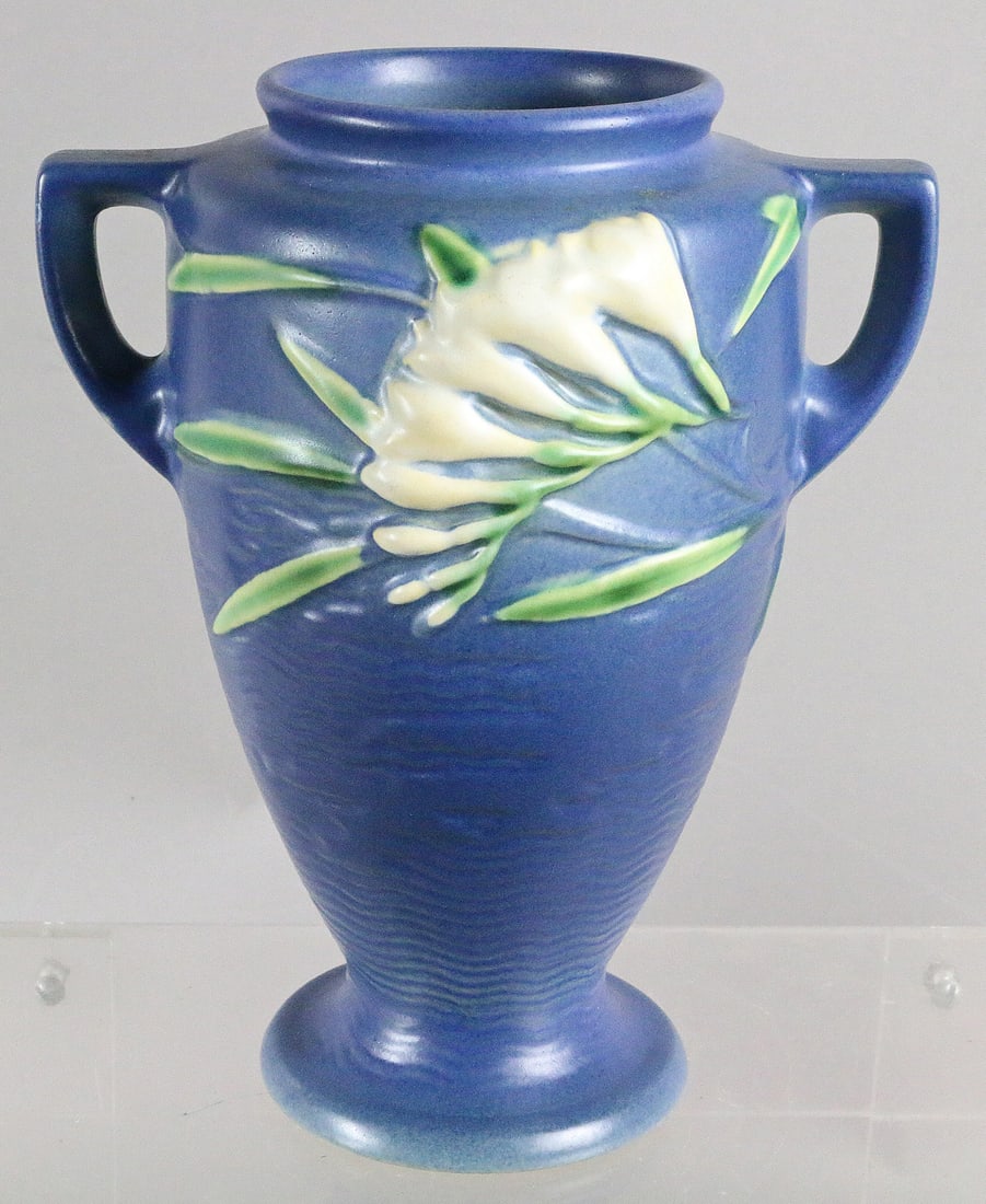 Roseville Freesia 121-8: Roseville Freesia 121-8 Base Chip