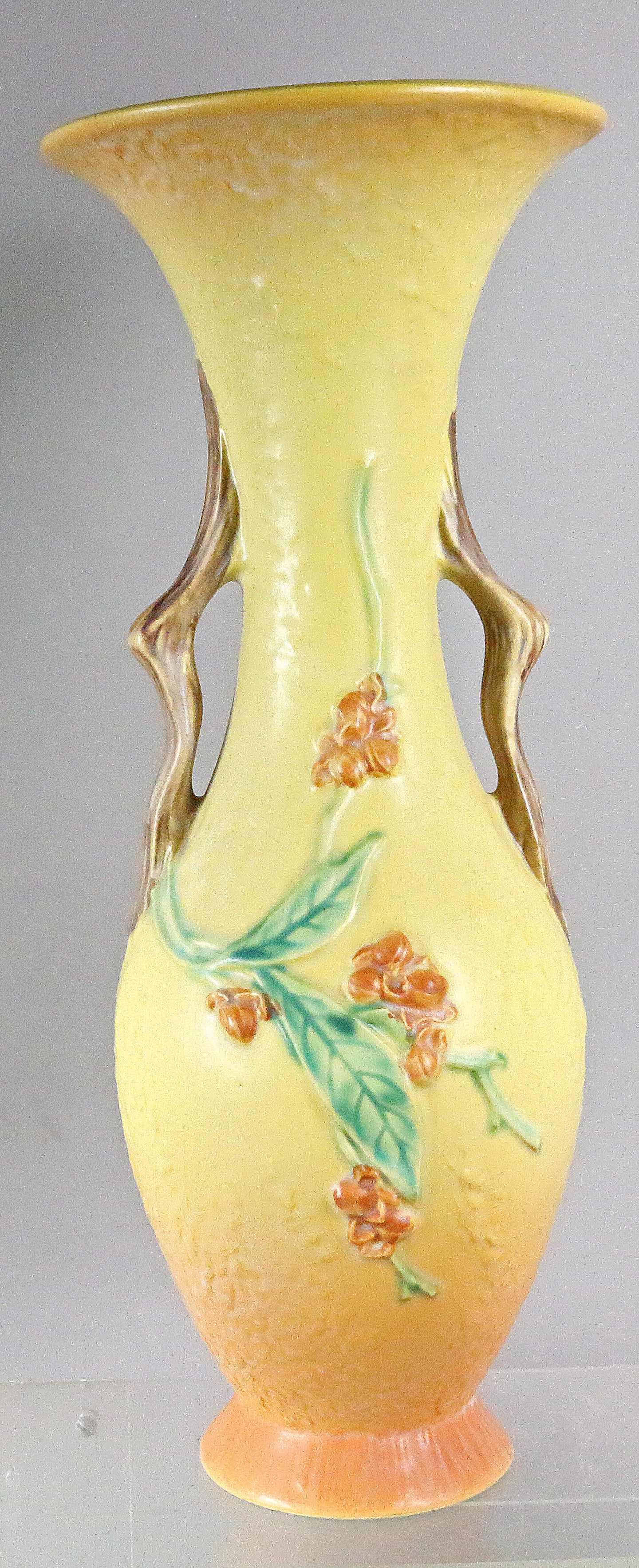 Roseville Bittersweet Vase (1 of 3)