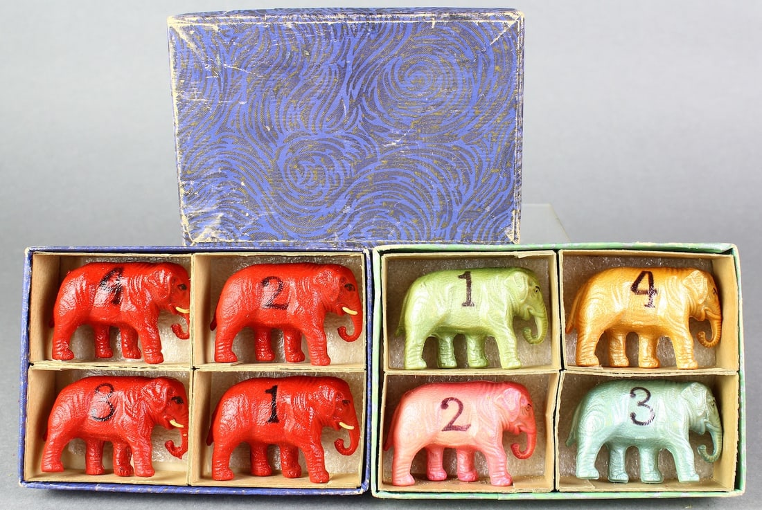 Original Celluloid Elephants Mint in the Box (1 of 3)