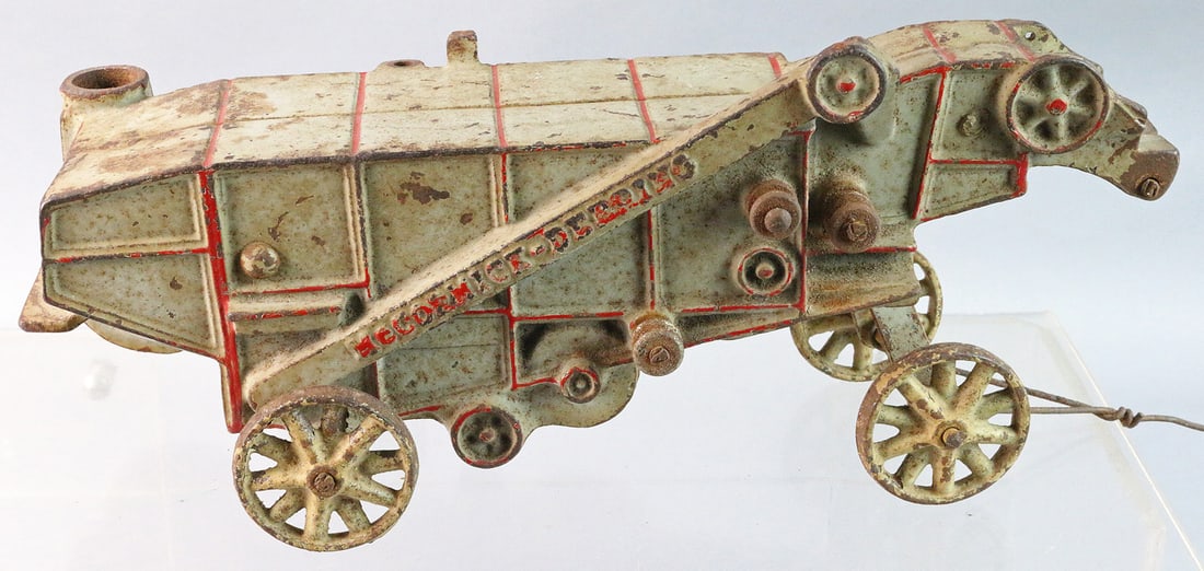 Arcade McCormick Deering Cast Iron Thresher (1 of 3)