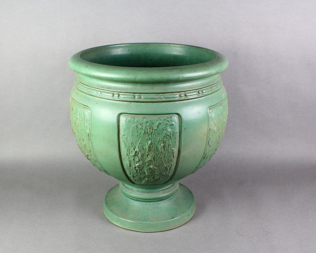 Roseville Matt Green Ivory/Florentine Huge Floor Planter (1 of 4)