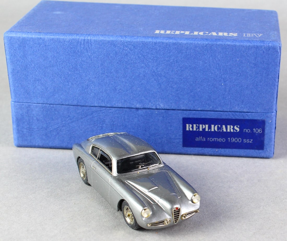 Replicars Alfa Romeo 1900 SSZ in Box: Replicars Alfa Romeo 1900 SSZ, No. 106 in box.