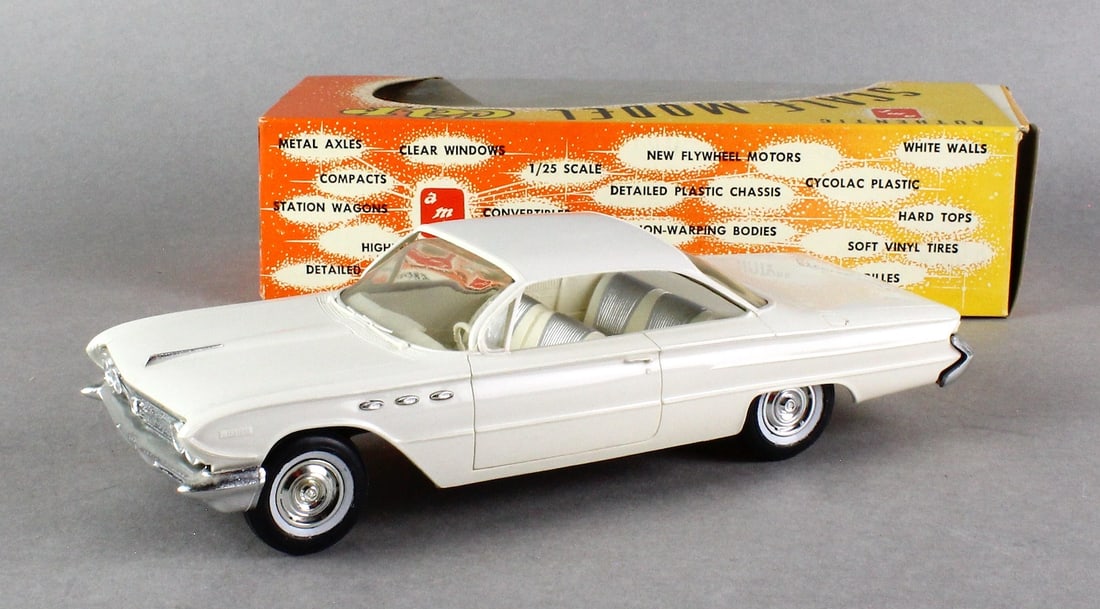 1959 & 1961 Buick Invicta HT Promo Car in Box: AMT 1961 Buick Invicta HT Promo Car Mint in Box. 1959 Buick Invicta Dealer Promo in Bronze and white.