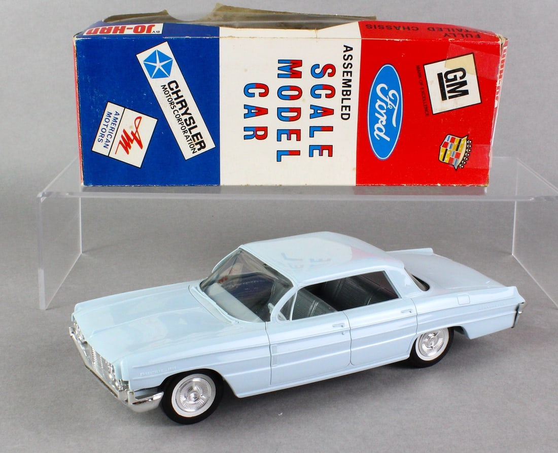 1962 Oldsmobile Super 88 Promo Car In Box: 1962 Oldsmobile Super 88 Promo Car In Box. Excellent baby blue Super 88 in box.