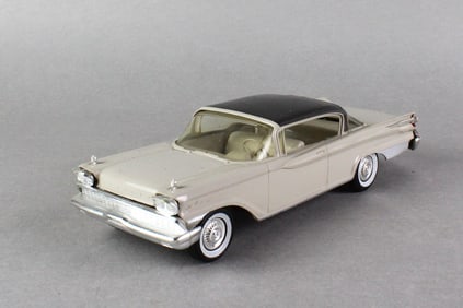 1959 AMT Mercury Parklane Two-Tone