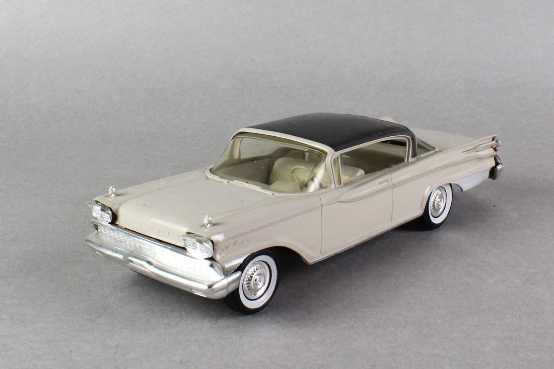 1959 AMT Mercury Parklane Two-Tone (1 of 5)