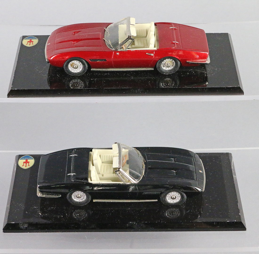 Replicar Maserati Diecast Lot in Presentation Box (1 of 3)