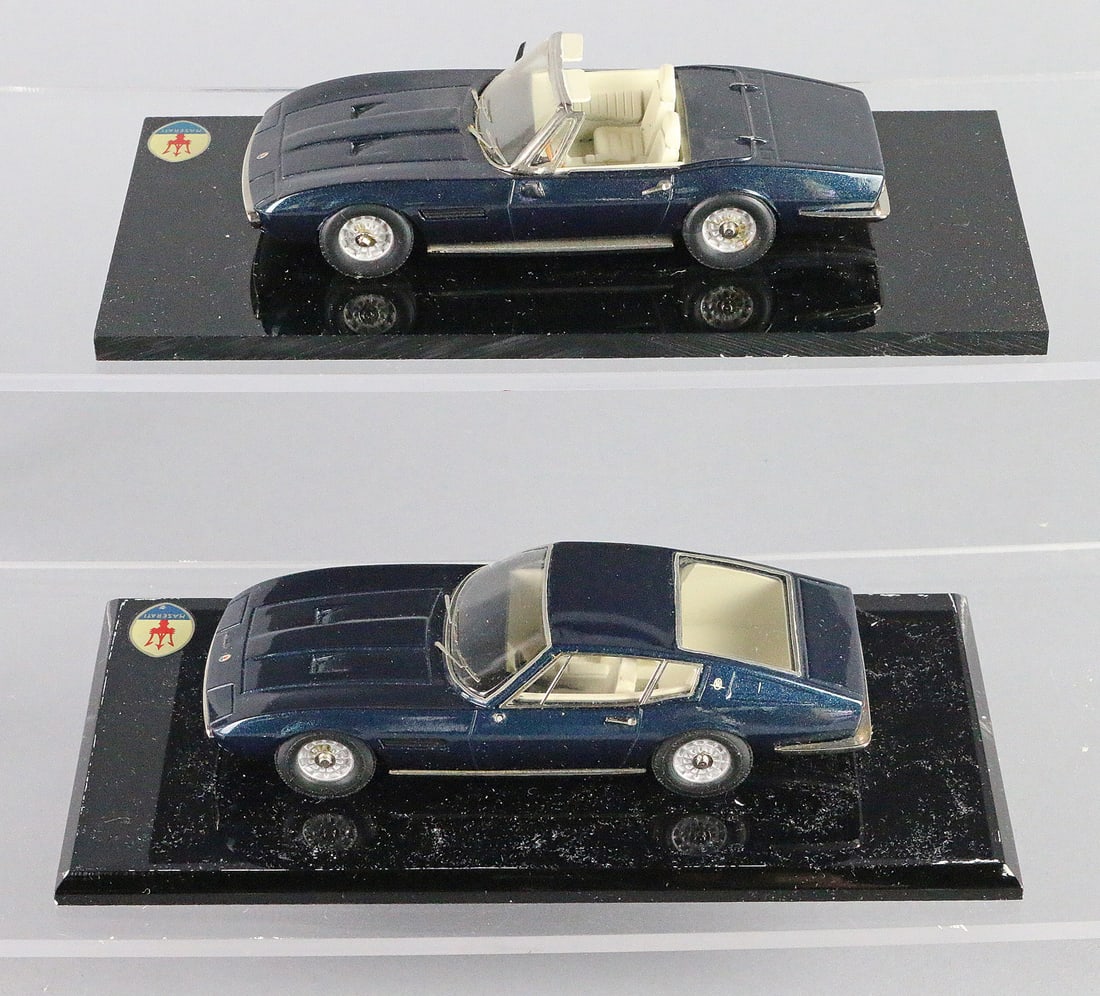 Replicar Diecast Car Lot in Box (1 of 3)